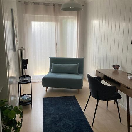 Amselweg Am Waldrand Gelegen Netflix Eigener Carport Uvm Apartman Taunusstein Kültér fotó