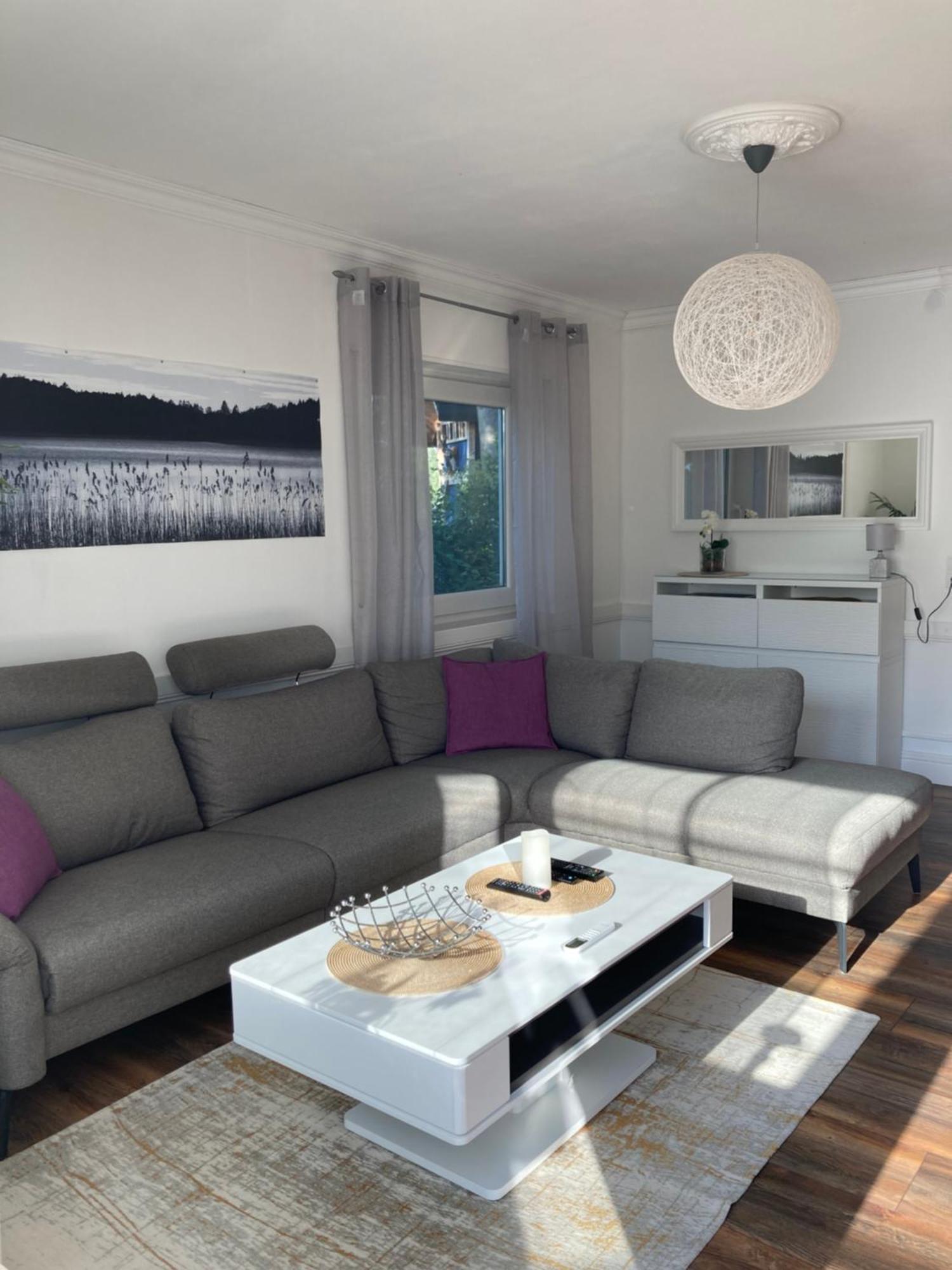 Amselweg Am Waldrand Gelegen Netflix Eigener Carport Uvm Apartman Taunusstein Kültér fotó